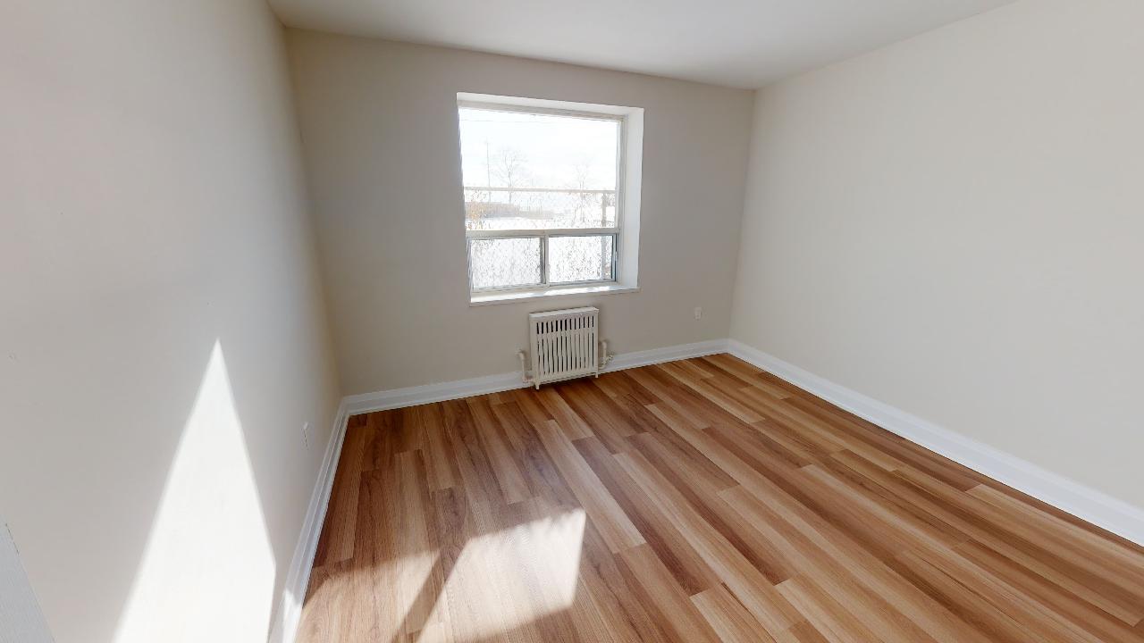 155 Lake Shore - Photo 3