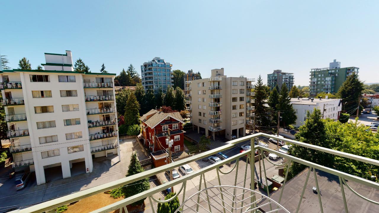 1326 West 13th - Photo 8