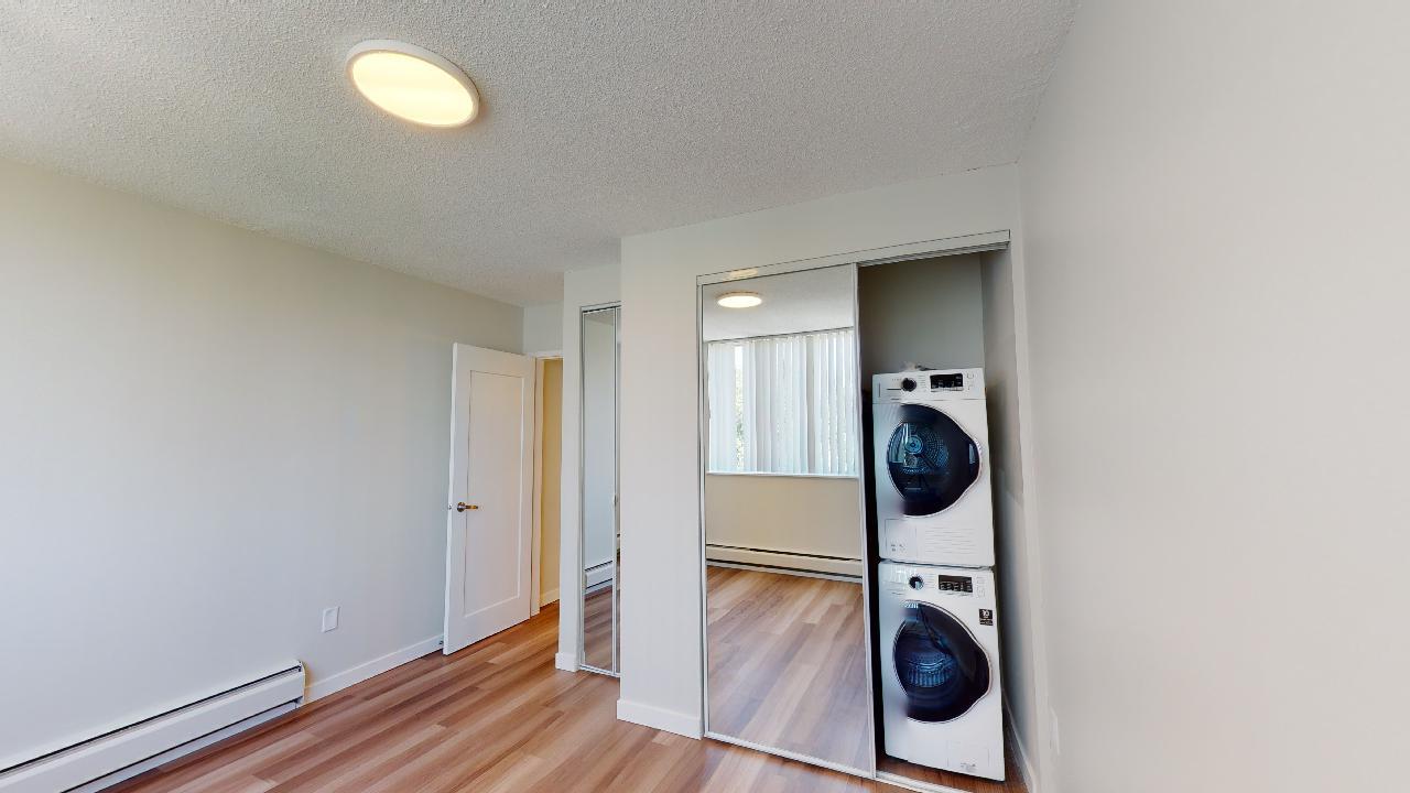 1355 West 14th - Photo 5