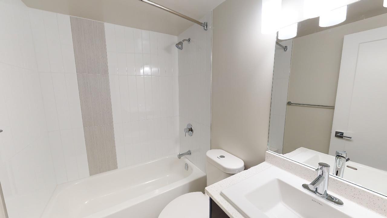 2040 York - Photo 5
