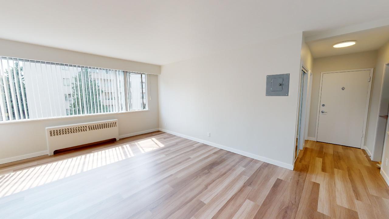 855 Jervis - Photo 4