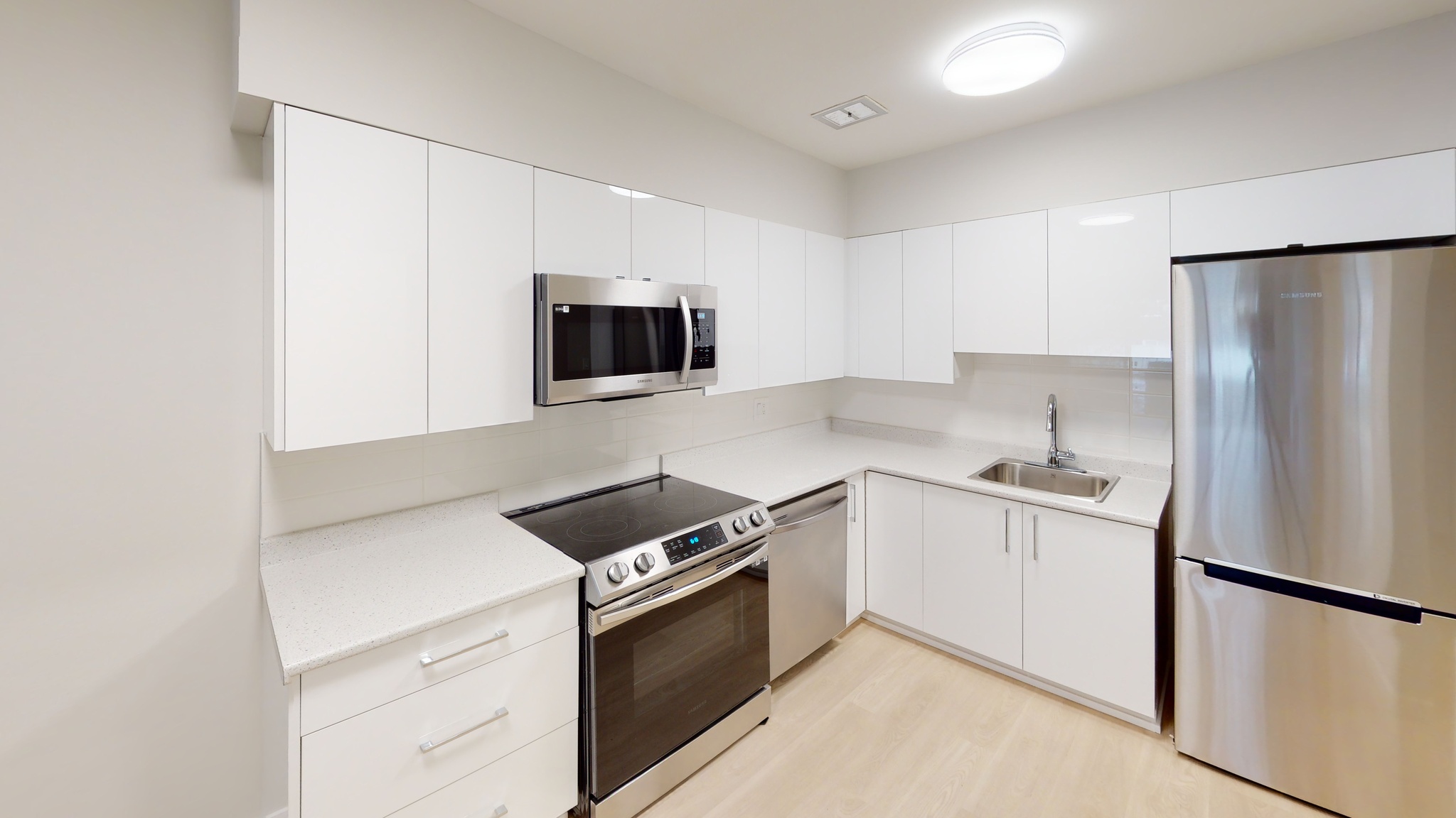 8735 Selkirk - Photo 2