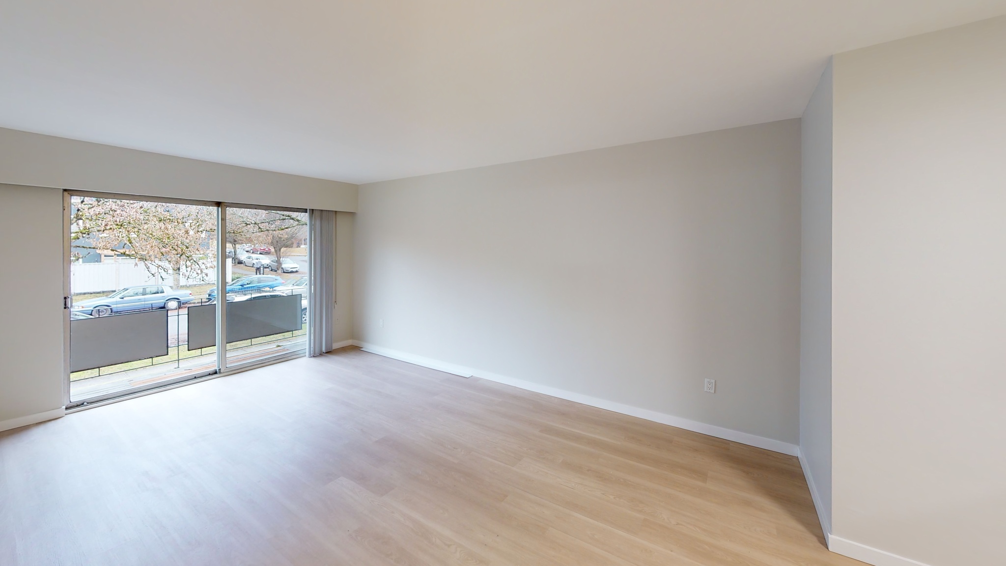 8735 Selkirk - Photo 3