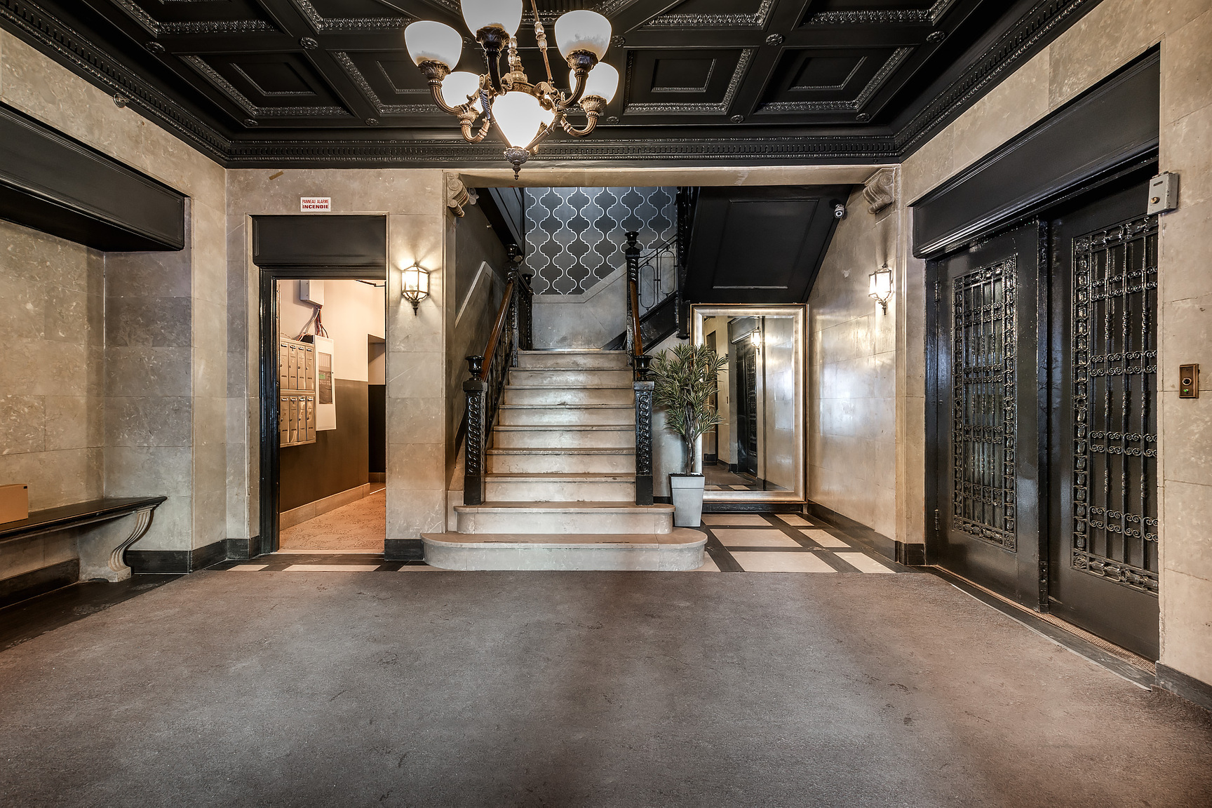 418 Claremont - Photo 7