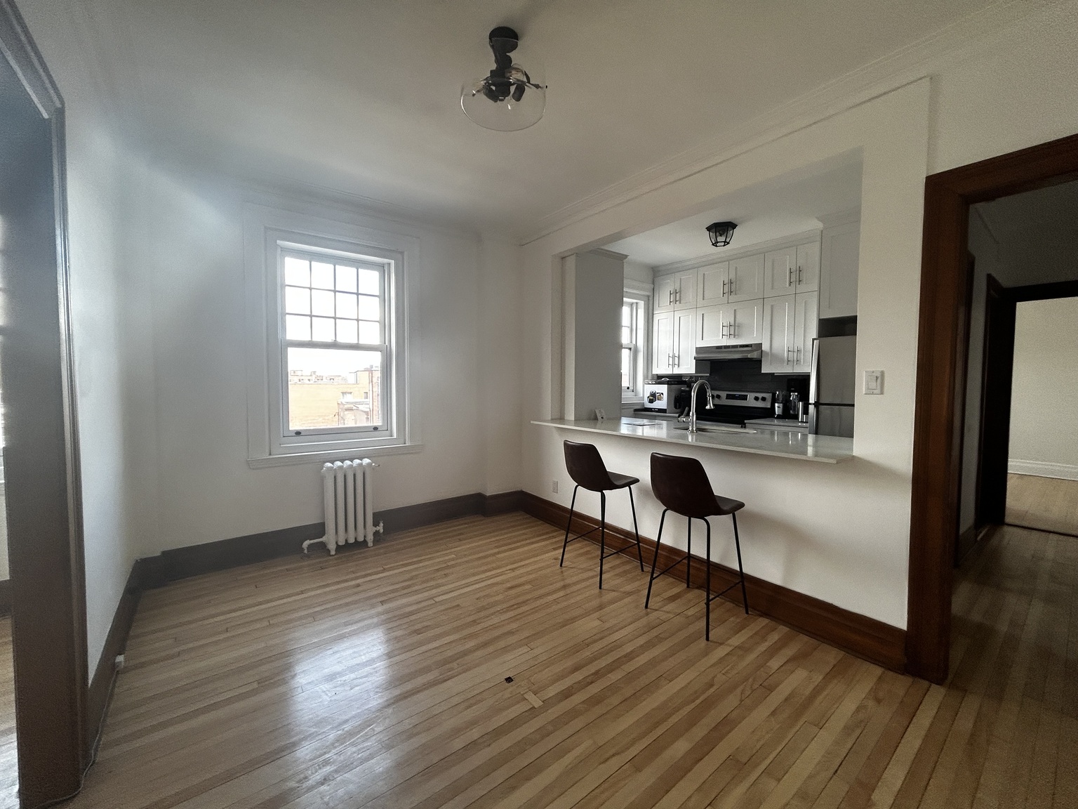 418 Claremont - Photo 3