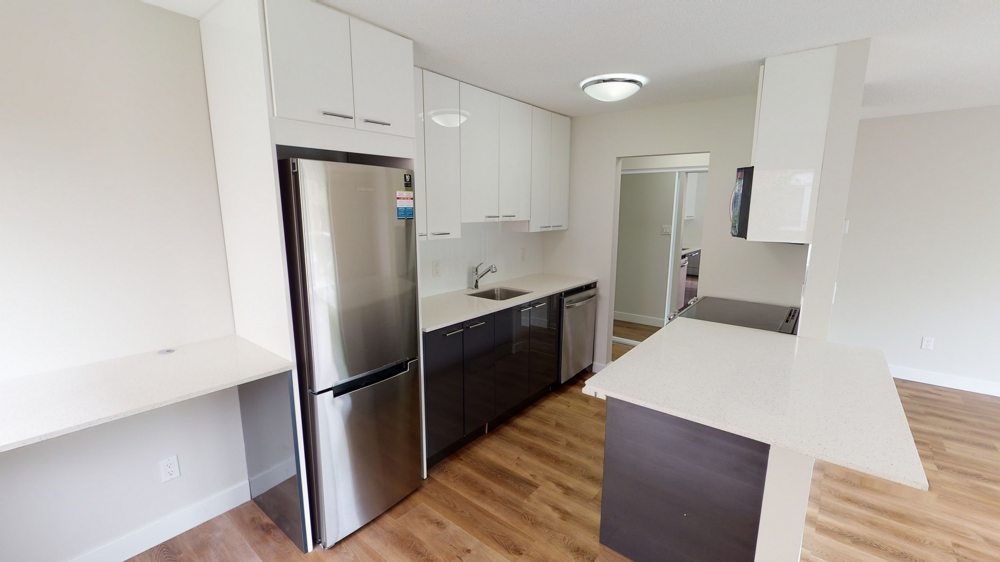 2040 York - Photo 2