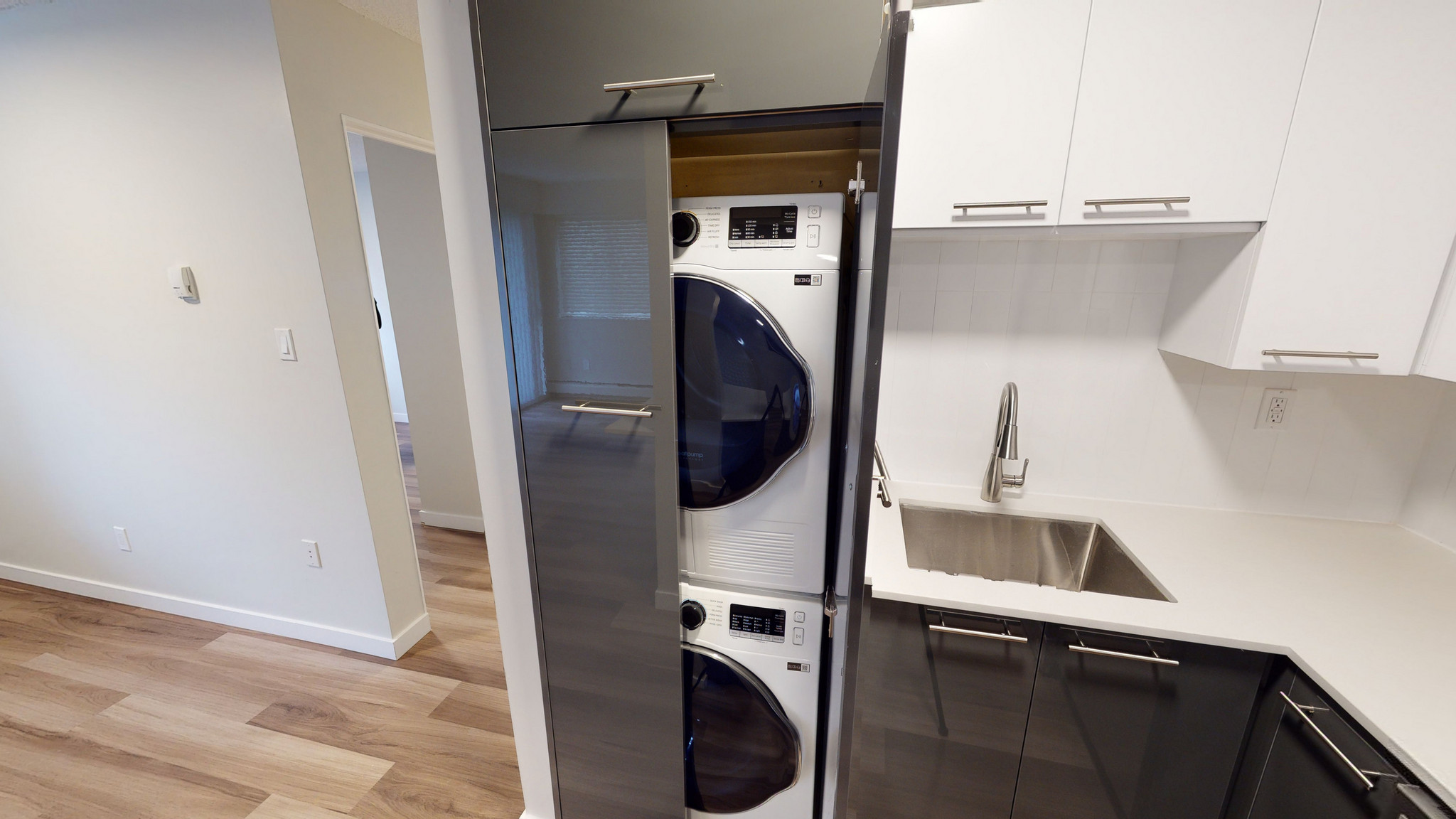 West 6th Avenue - Photo 2