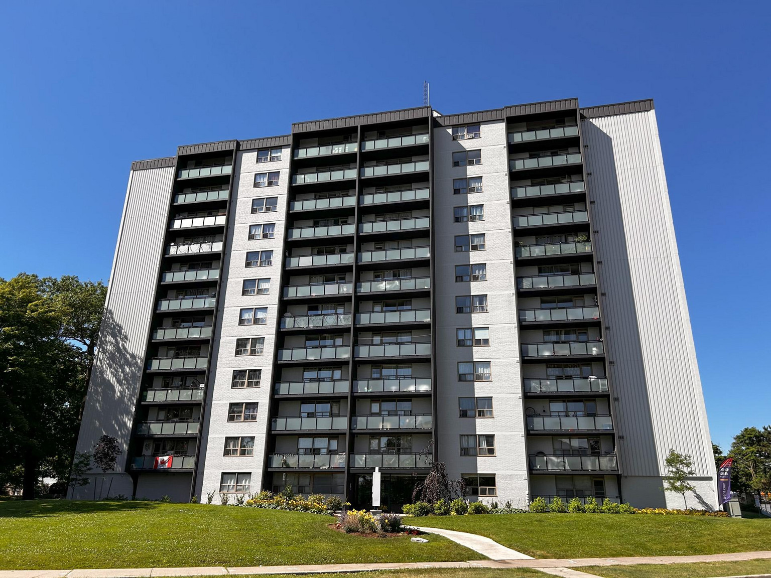 2150 Roche - Photo 2