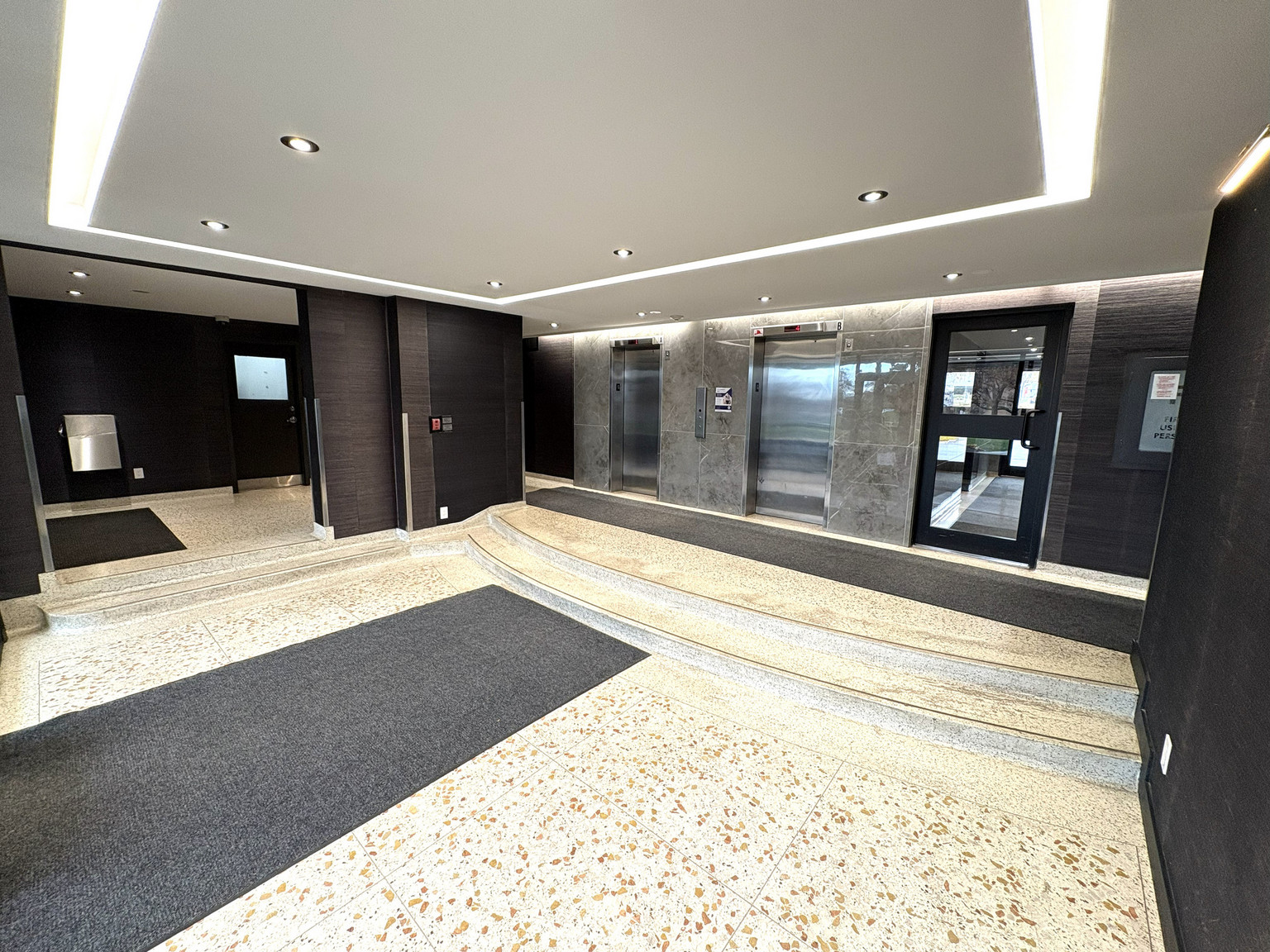2150 Roche - Photo 4