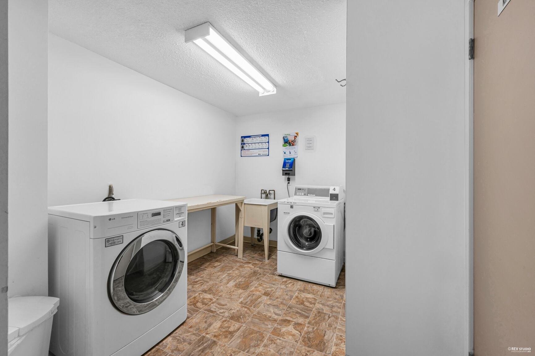 CEDARDALE COURT - Photo 93