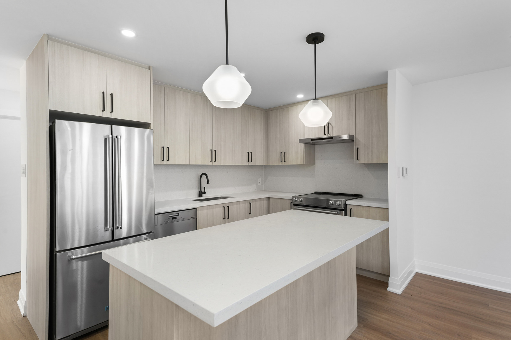 44 Charles West - Photo 111
