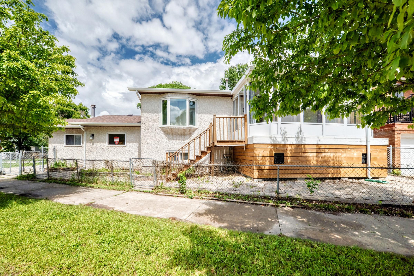64 Riverton Avenue - 1 - Photo 24
