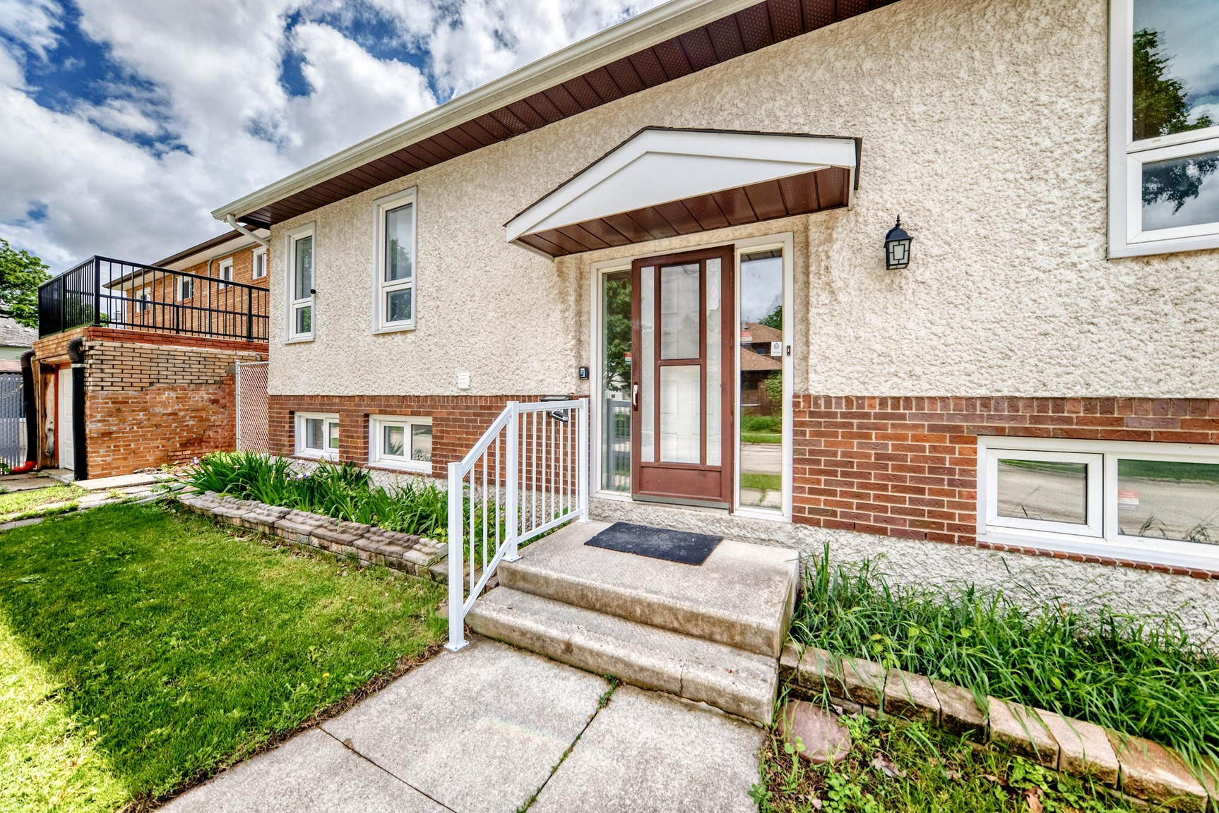 64 Riverton Avenue - 1 - Photo 23