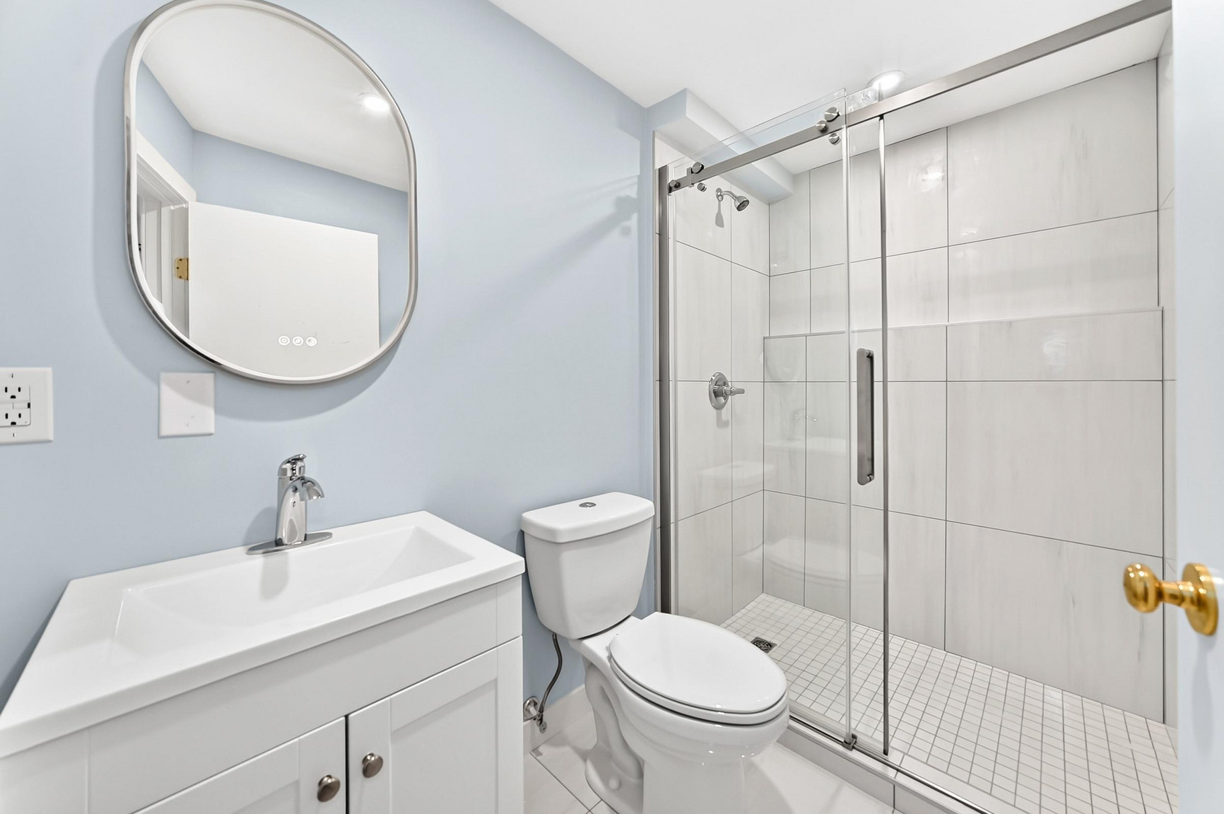 64 Riverton Avenue - 1 - Photo 17