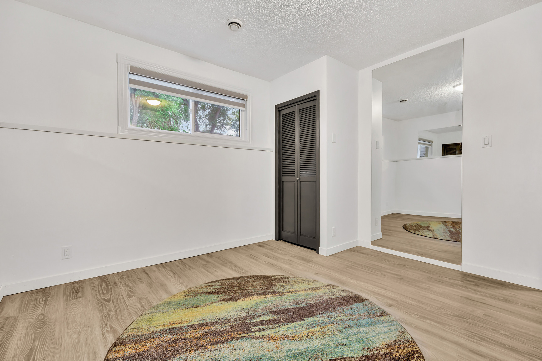 239 Oakview Avenue - 1 - Photo 14