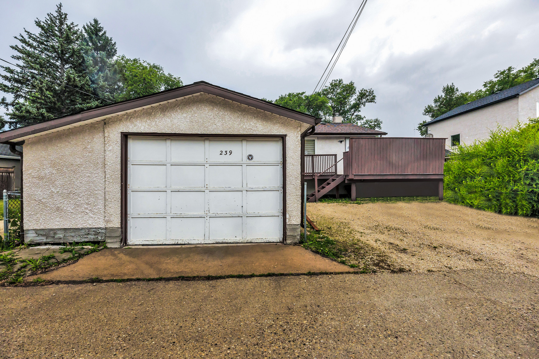 239 Oakview Avenue - 1 - Photo 19