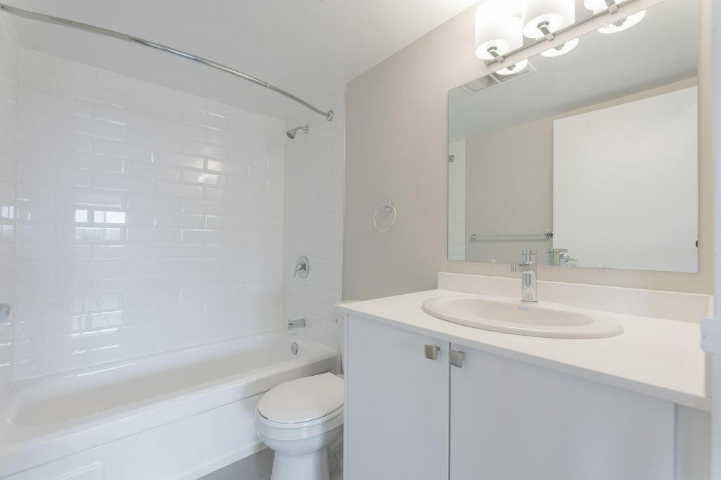 3575 Kaneff Crescent - Photo 8