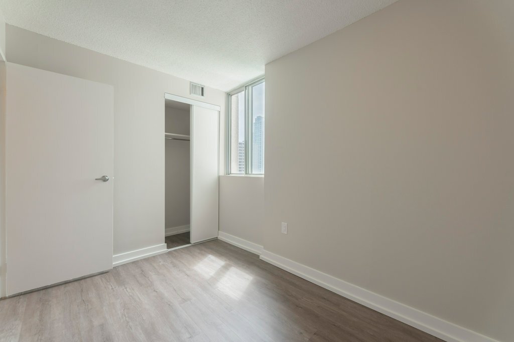 3575 Kaneff Crescent - Photo 12