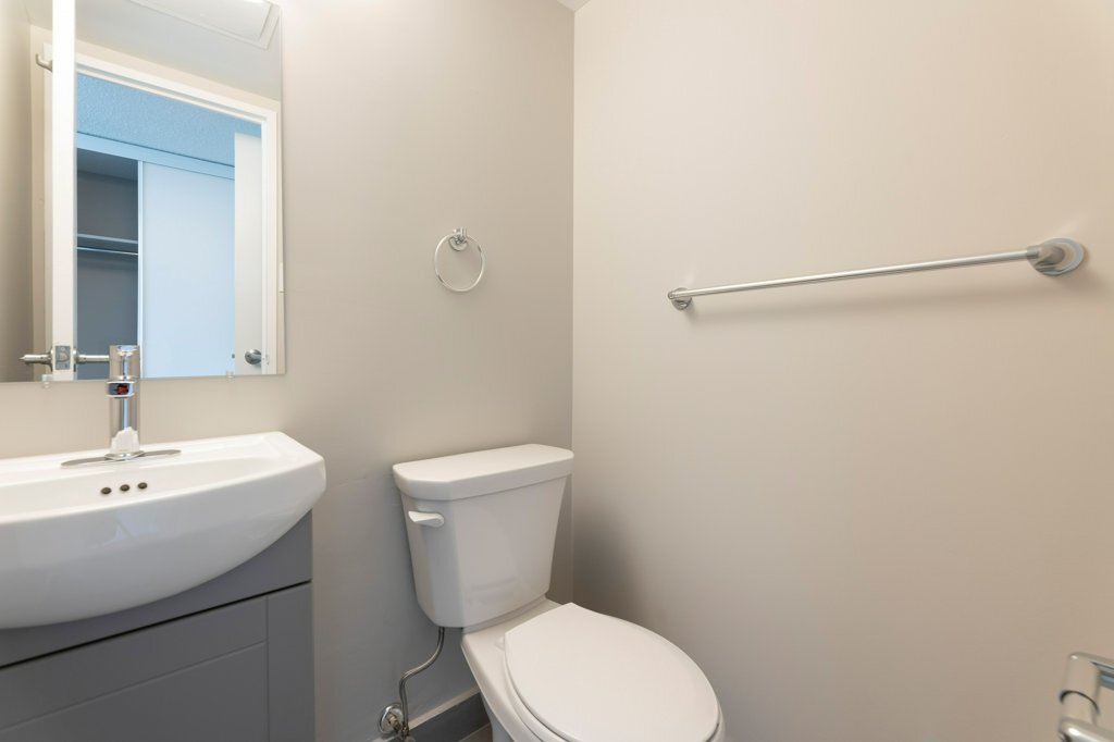 3575 Kaneff Crescent - Photo 23