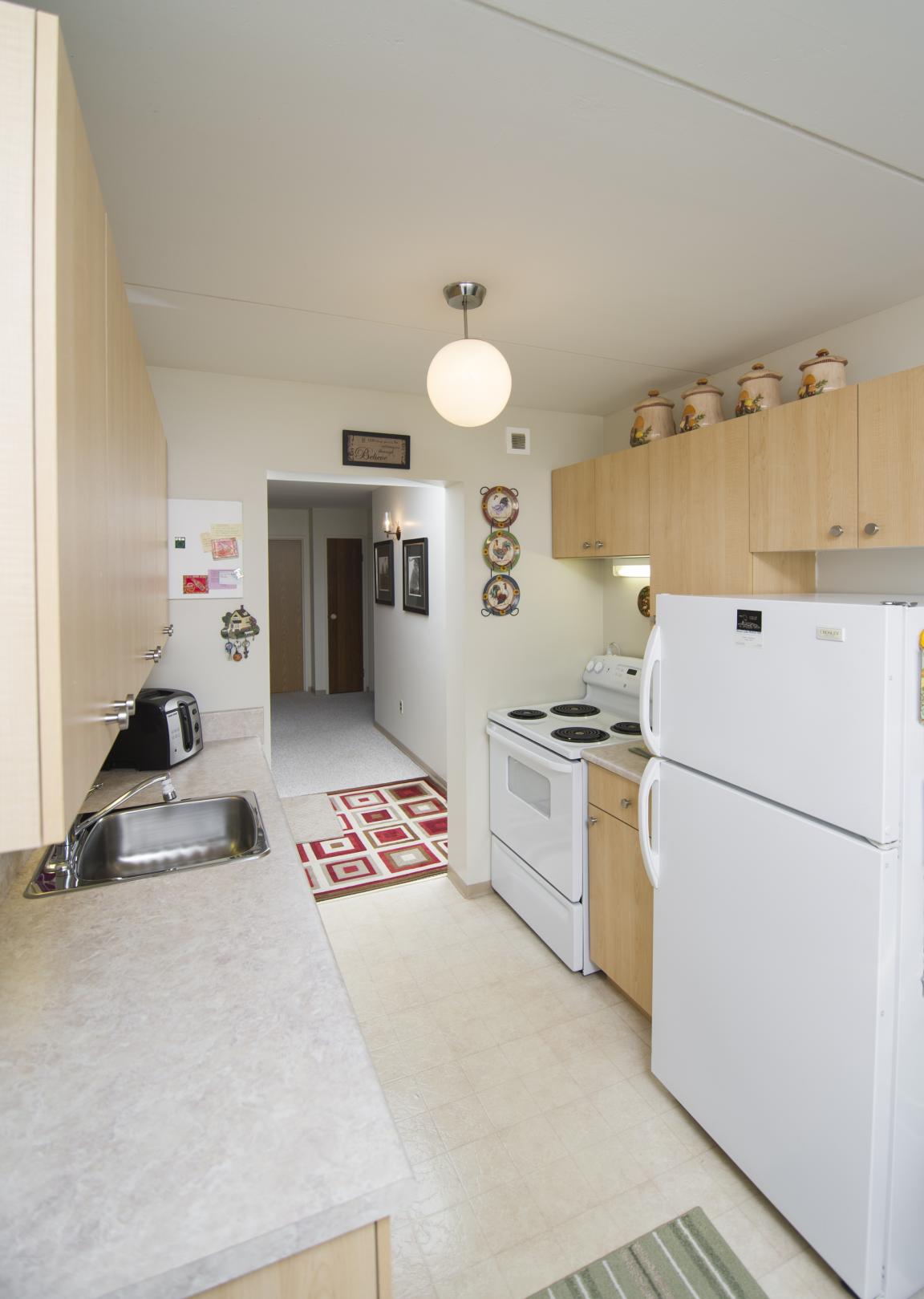 1075 Andrews Street - Photo 4