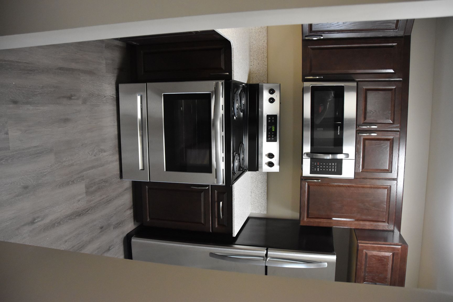 1035 Powers Street - Photo 2