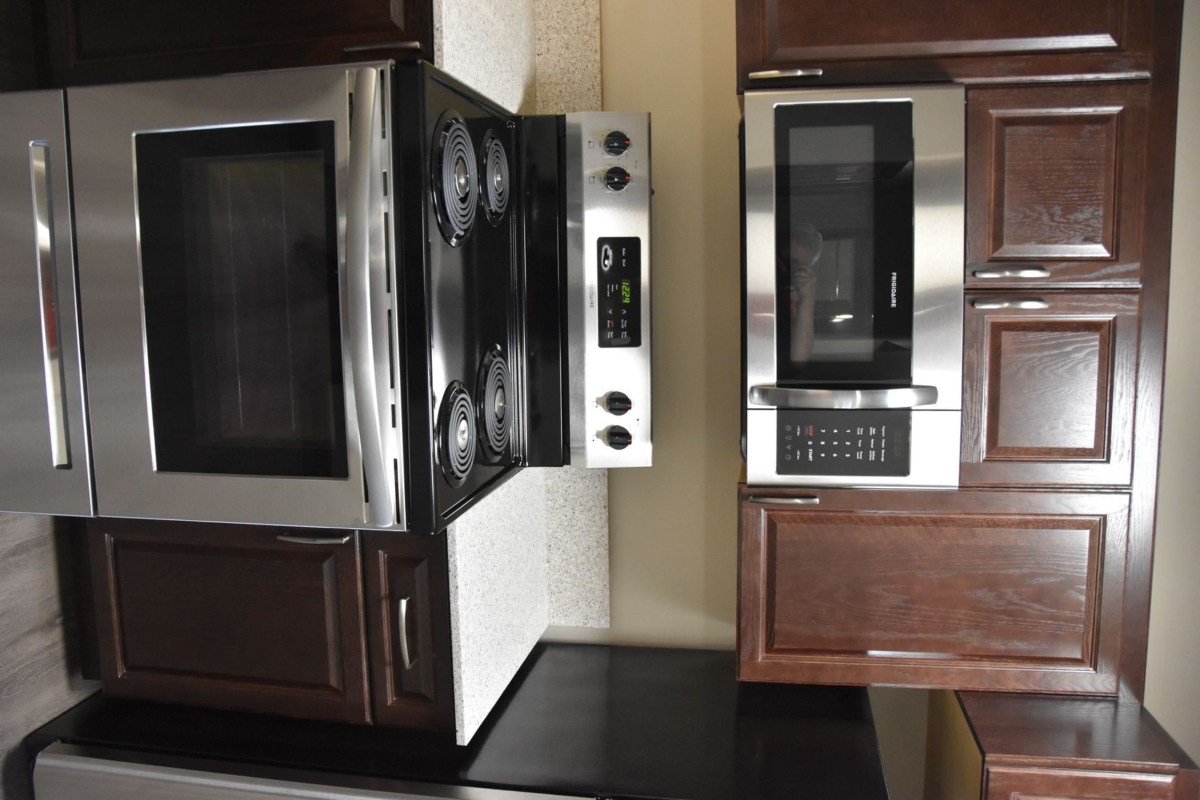 1035 Powers Street - Photo 4