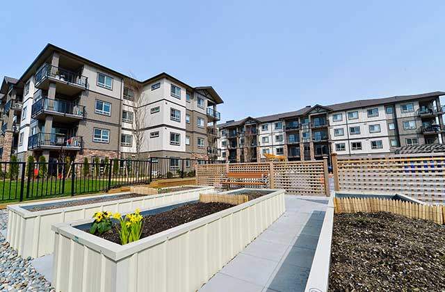 Lexington Court Apartments - Photo 18