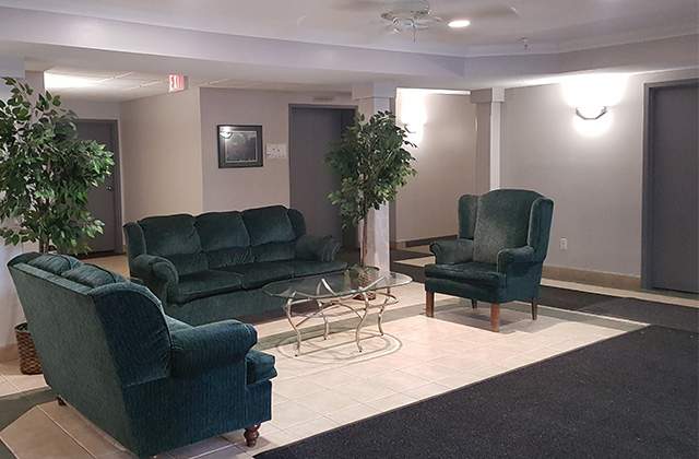 Summit Square & Summit Court Apartments Leduc - Photo 16