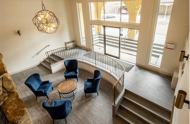 Dufferin Terrace Apartments - Photo 7