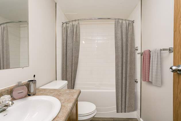 Summit Square & Summit Court Apartments Leduc - Photo 4