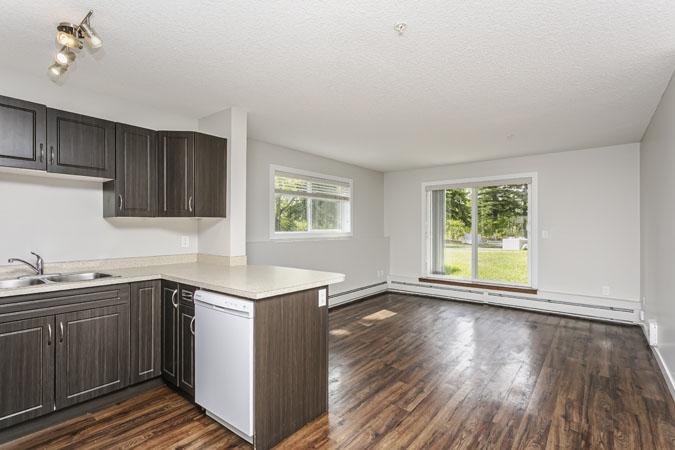 Heatheridge Estates Apartments Edmonton - Photo 2