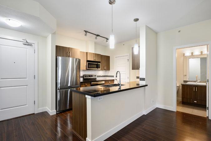 Encore Apartments - Photo 2