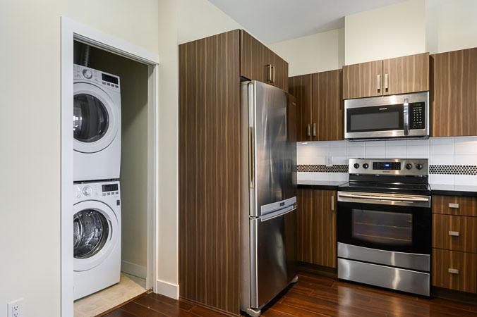Encore Apartments - Photo 3