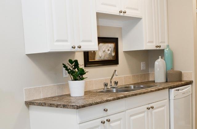 Callingwood on 170th Apartments Edmonton - Photo 2