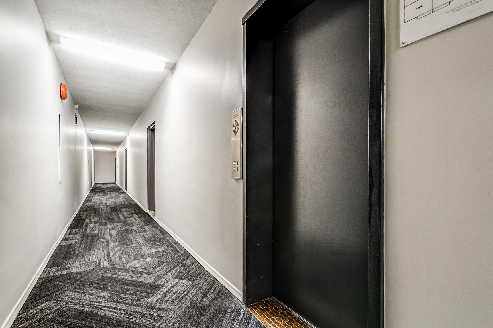Brant Manor Residences - Photo 12