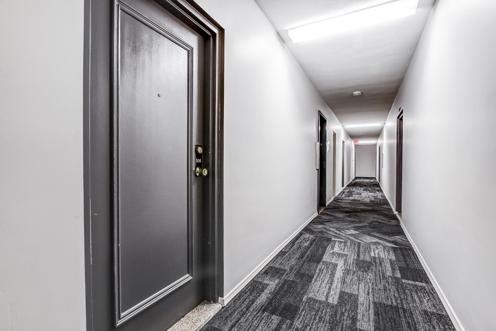 Brant Manor Residences - Photo 13