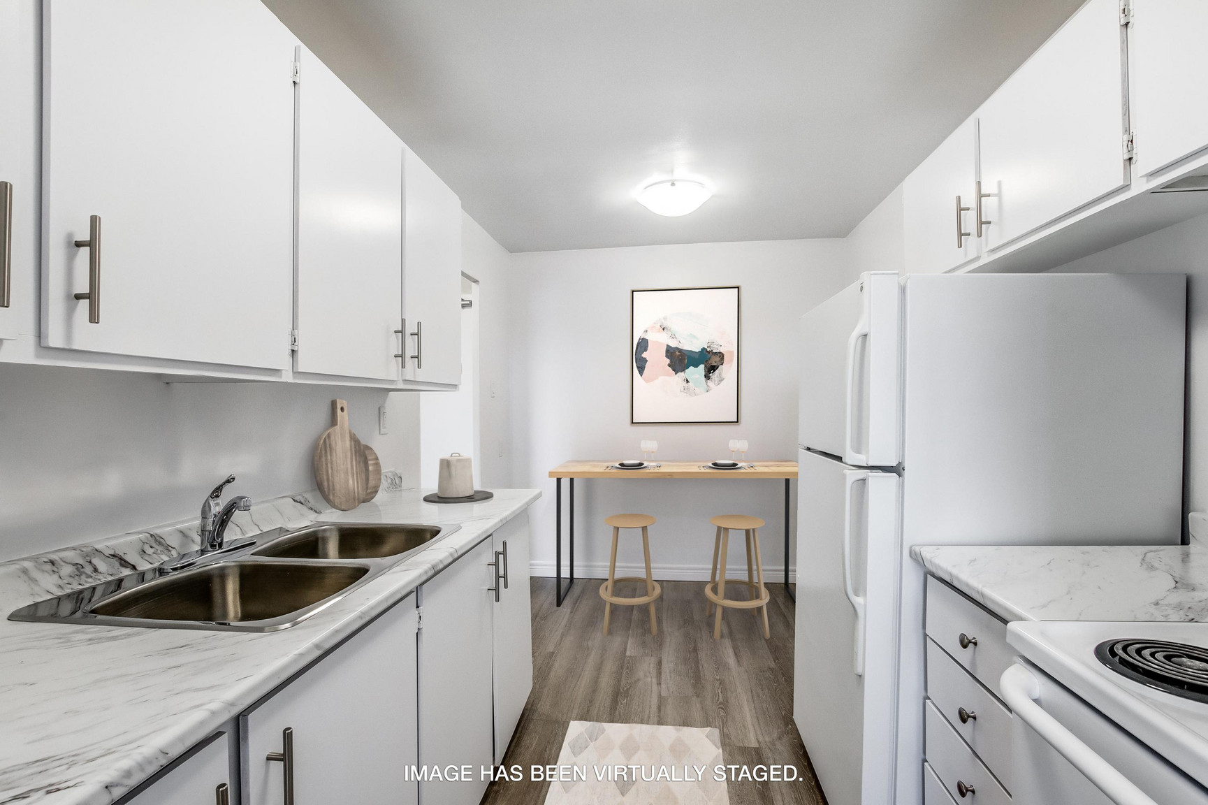 Brant Manor Residences - Photo 38