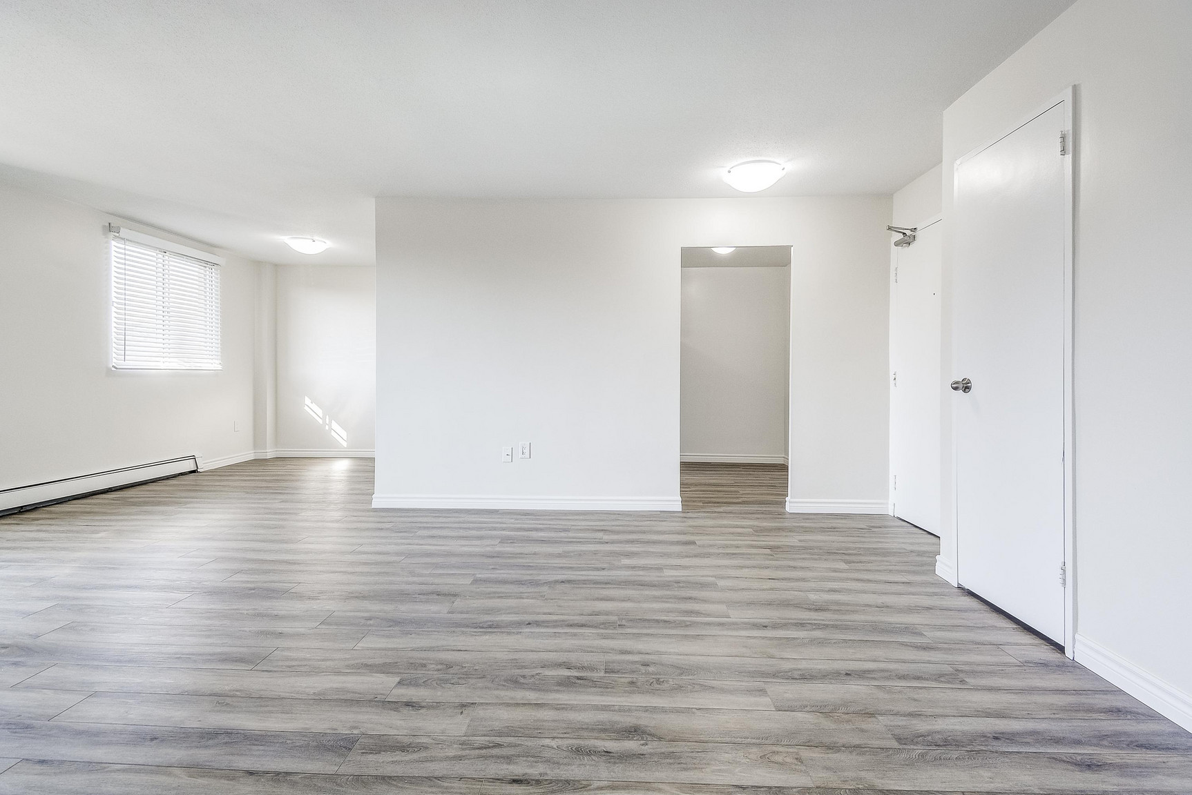 Brant Manor Residences - Photo 20
