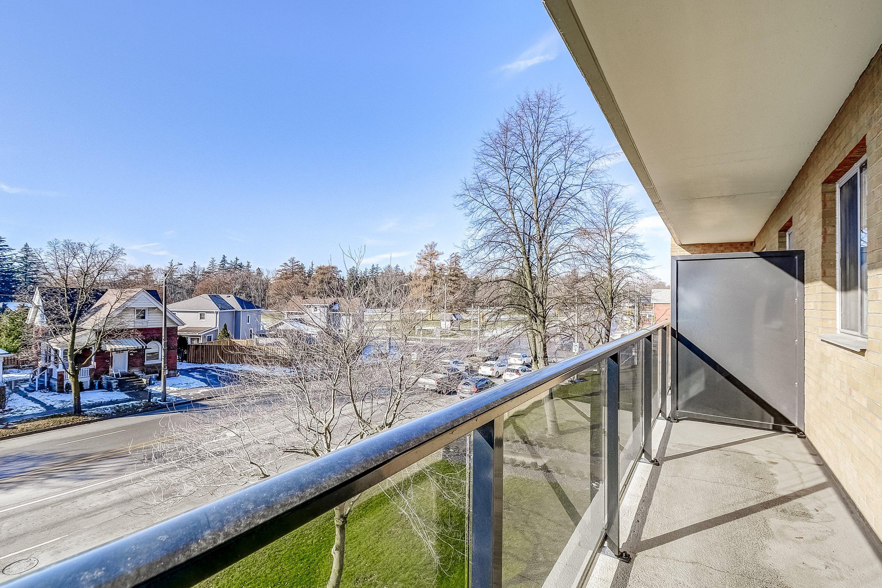 Brant Manor Residences - Photo 16
