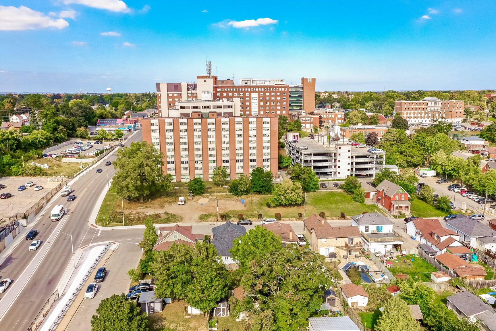 Brant Manor Residences - Photo 77