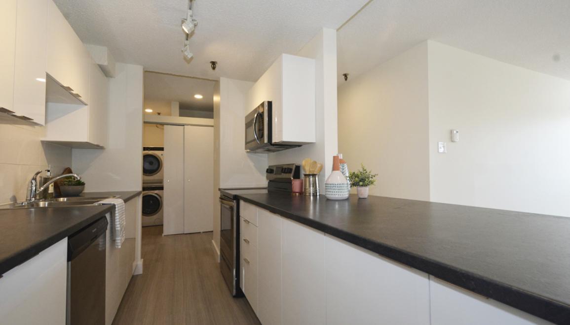 Quinpool Court - Photo 2