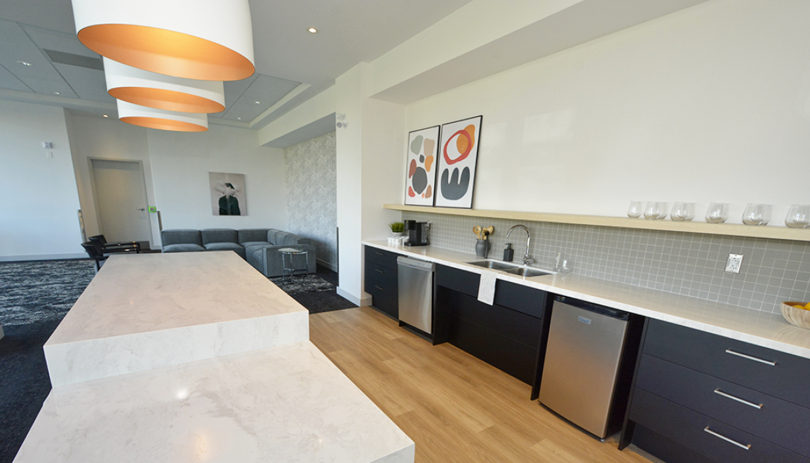 Quinpool Tower - Photo 13