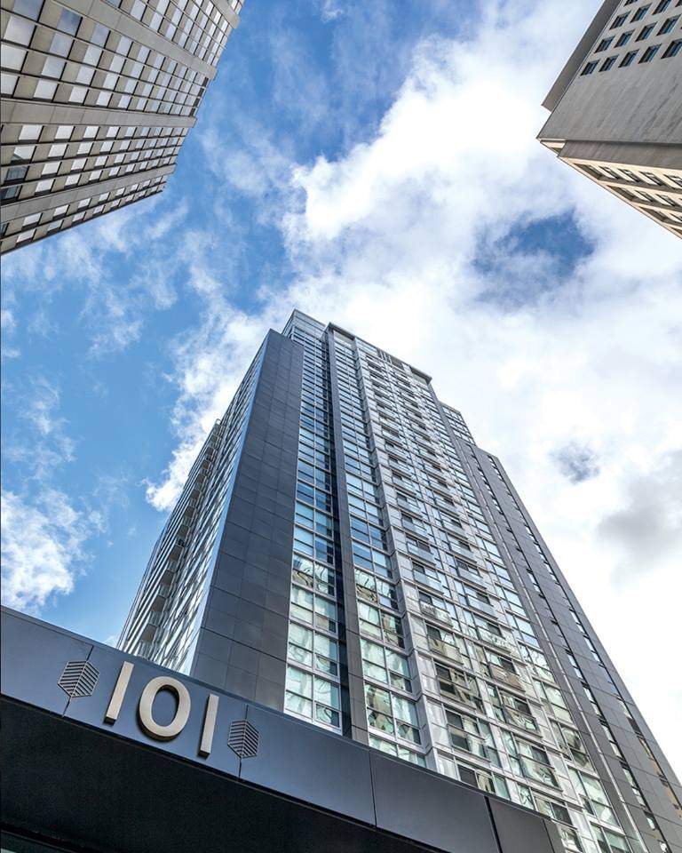 101 St. Clair - Photo 2