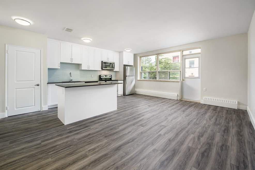 1301 Dundas Street W - Photo 16