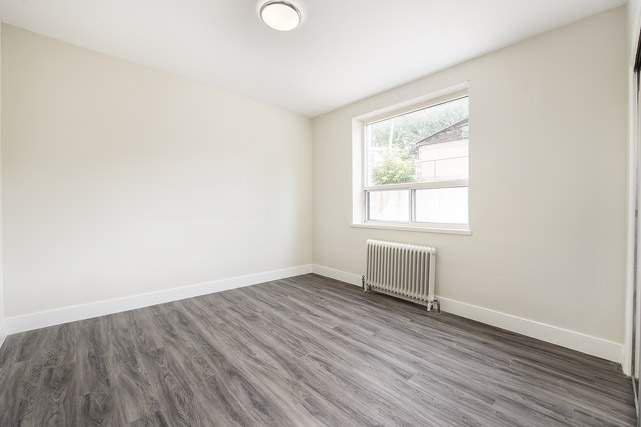1301 Dundas Street W - Photo 22