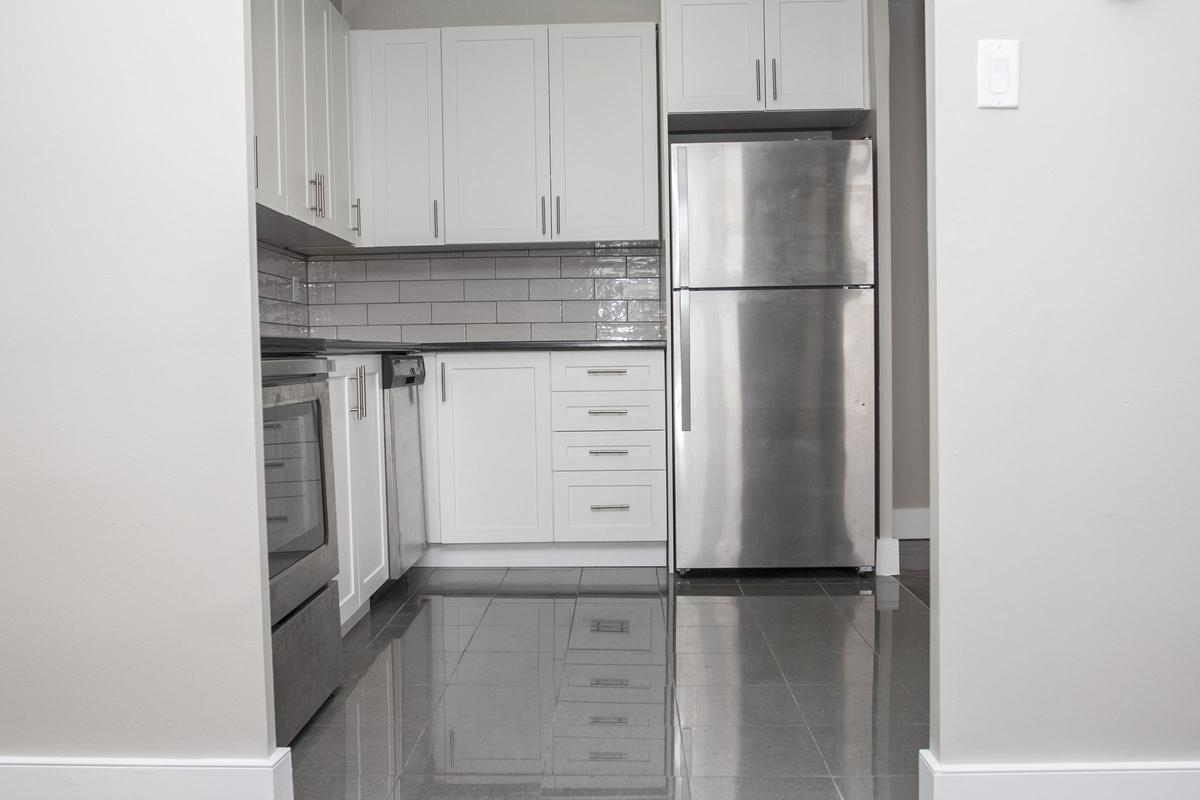 2185 Sheridan Park Dr - Photo 3
