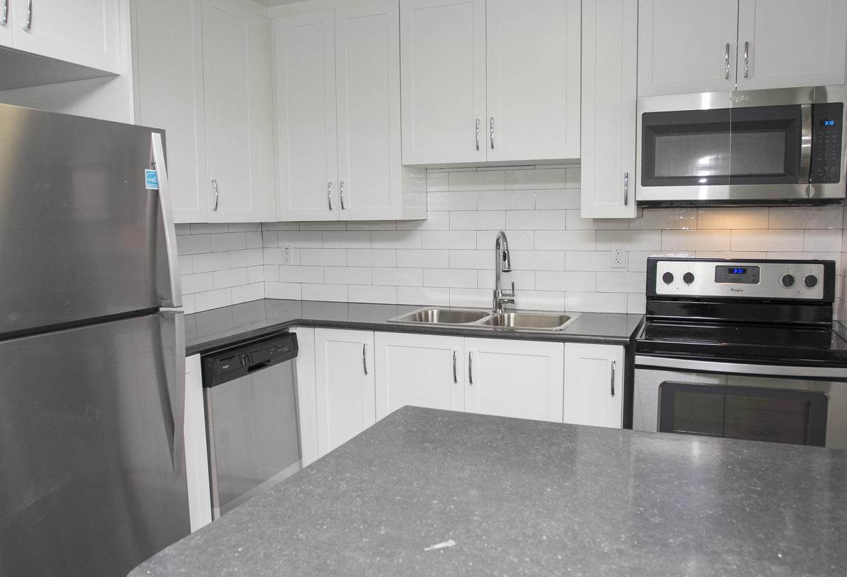 2185 Sheridan Park Dr - Photo 4