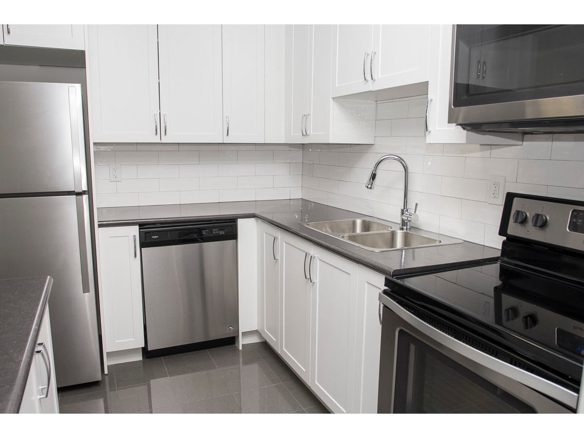 2250 Homelands Dr - Photo 8