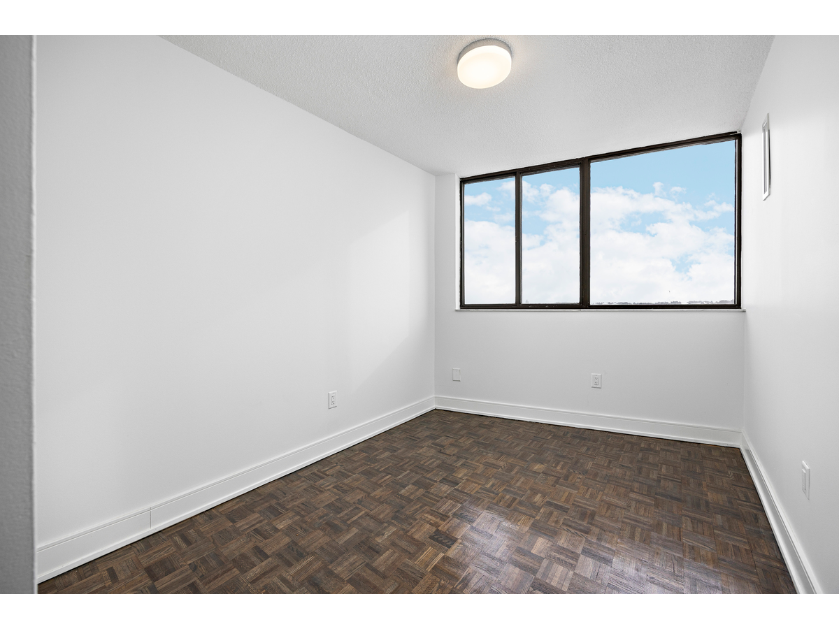 2375 The Collegeway - Photo 19