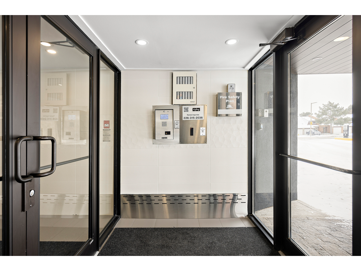 2375 The Collegeway - Photo 43